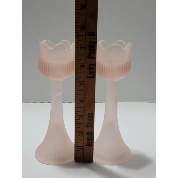 Set of 4 Vintage Tiara Exclusive Pink Frosted Satin Tulip  Lot of 4 Vintage Tiara Exclusive Pink Frosted Satin Tulip Canle Holders